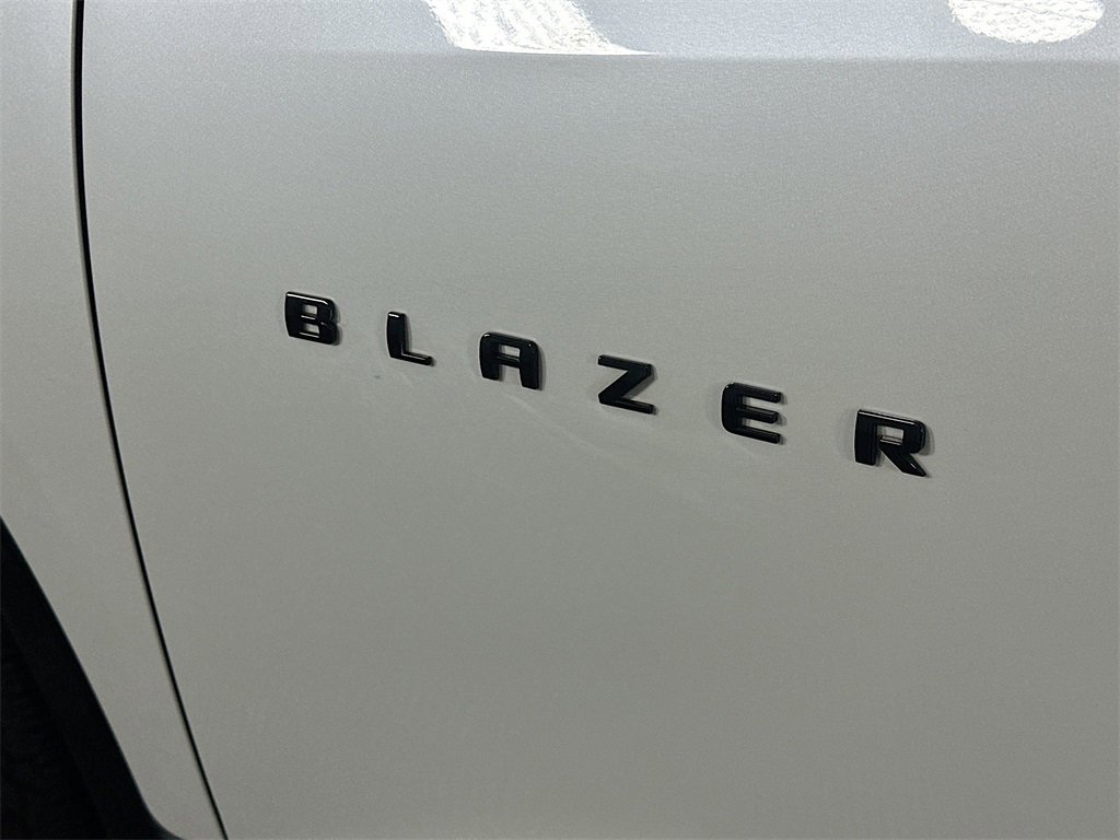 Used 2023 Chevrolet Blazer RS w/ Driver Confidence II Package image 28