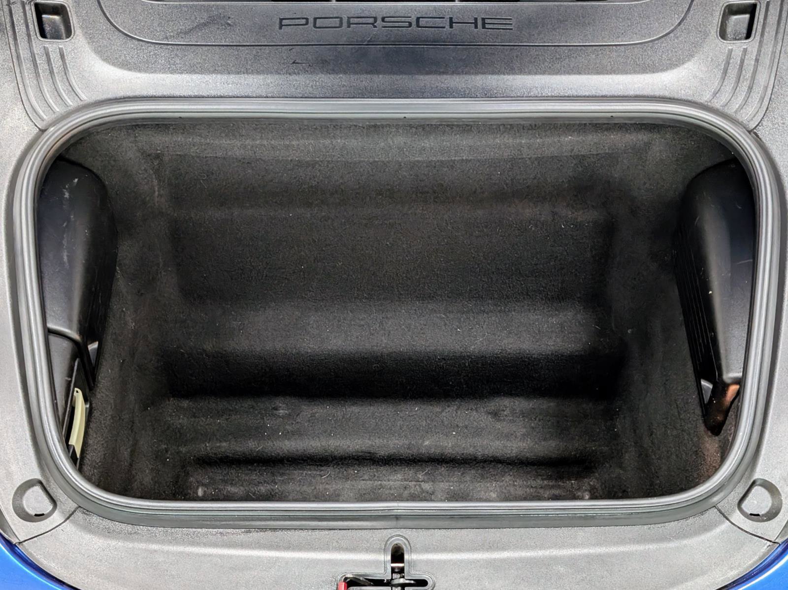 Used 2018 Porsche 718 Cayman S image 13