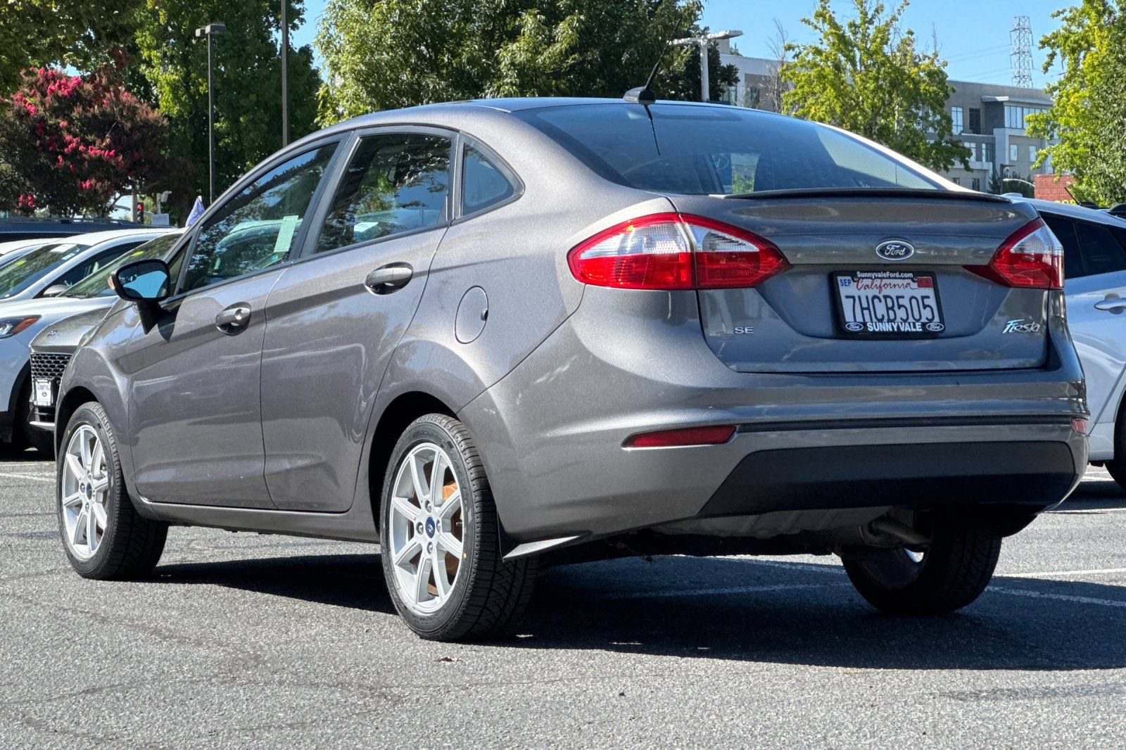 Used 2014 Ford Fiesta SE w/ Equipment Group 201B FWD image 6