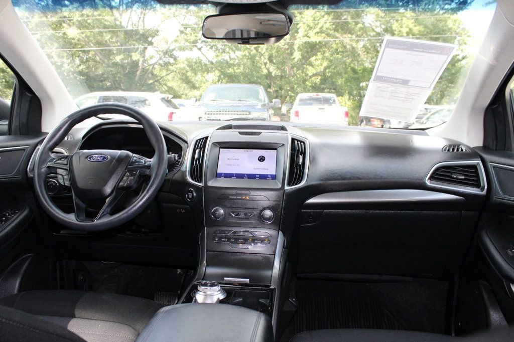 Used 2020 Ford Edge SE image 10