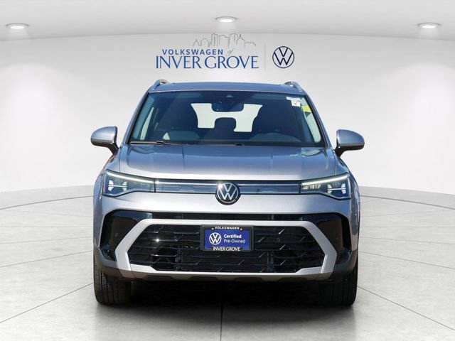 Certified 2025 Volkswagen Taos SEL AWD/4WD image 2
