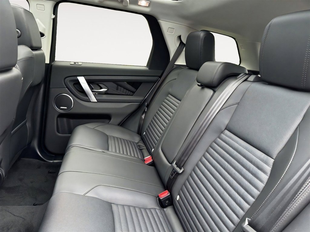 New 2025 Land Rover Discovery Sport S image 14