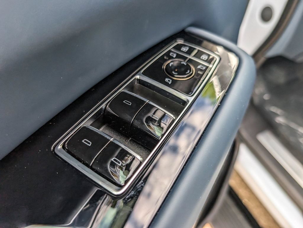 New 2026 Cadillac Escalade IQ Luxury 2 AWD/4WD image 13