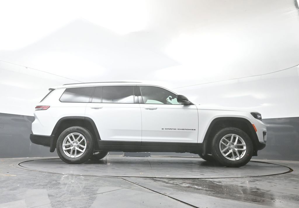 New 2026 Jeep Grand Cherokee L Laredo w/ Trailer Tow Package image 36