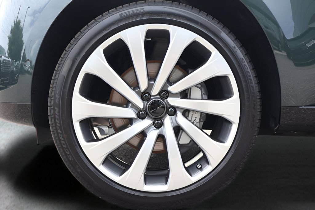 New 2026 Land Rover Range Rover SE AWD/4WD image 28
