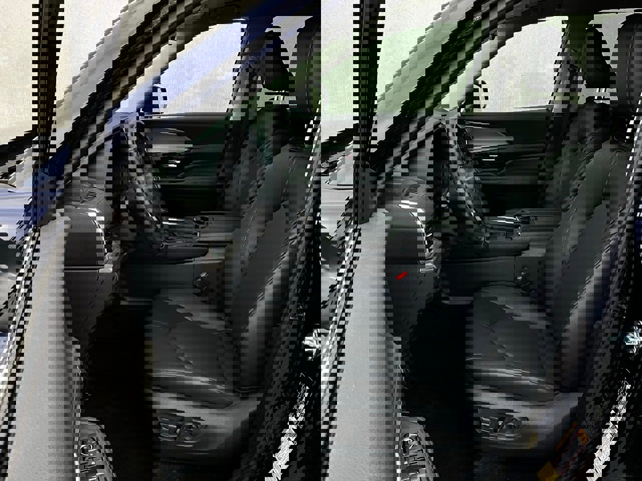 Used 2025 Toyota Grand Highlander FWD image 10