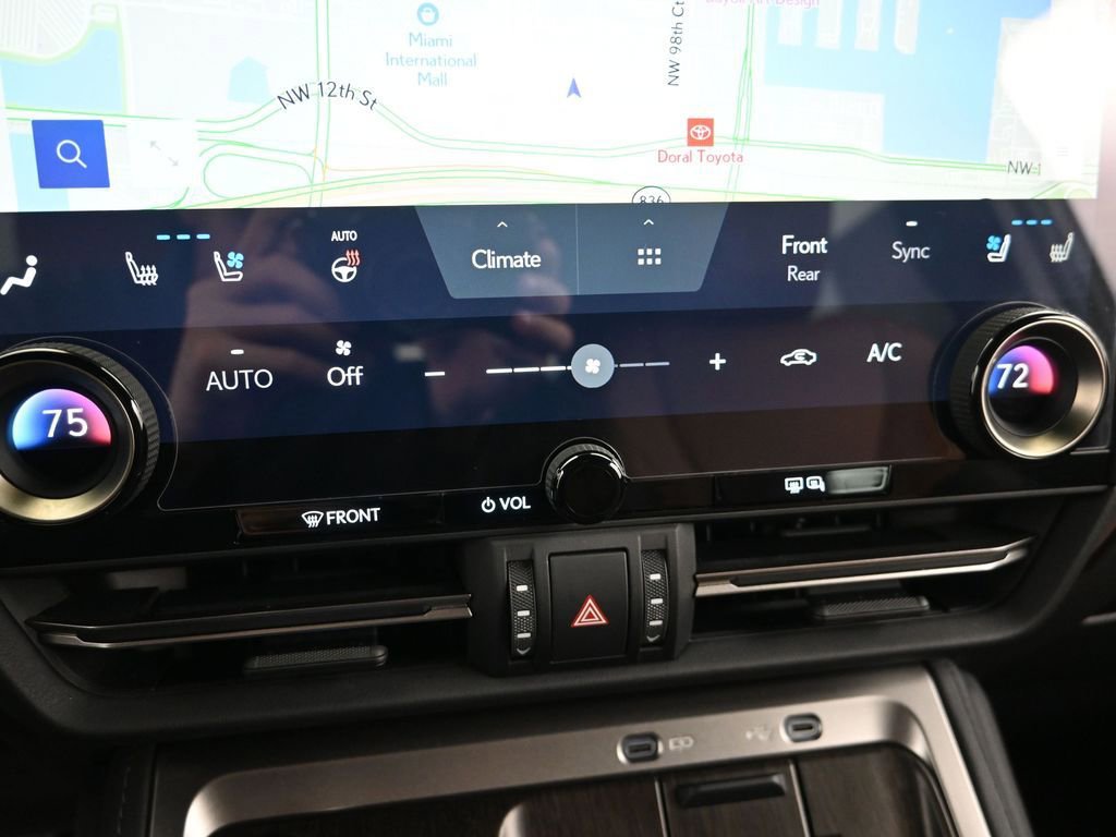 Used 2024 Lexus GX 550 w/ Cold Area Package AWD/4WD image 16