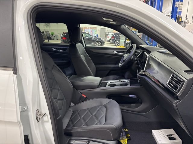 New 2026 Volkswagen Atlas Cross Sport SE image 9