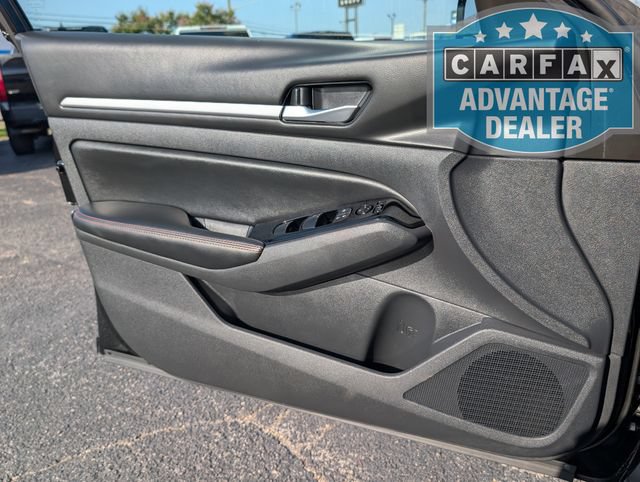 Used 2025 Nissan Altima 2.5 SR FWD image 13