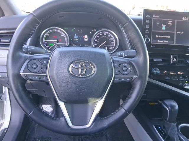 Used 2022 Toyota Camry XLE w/ Cold Weather Package image 16