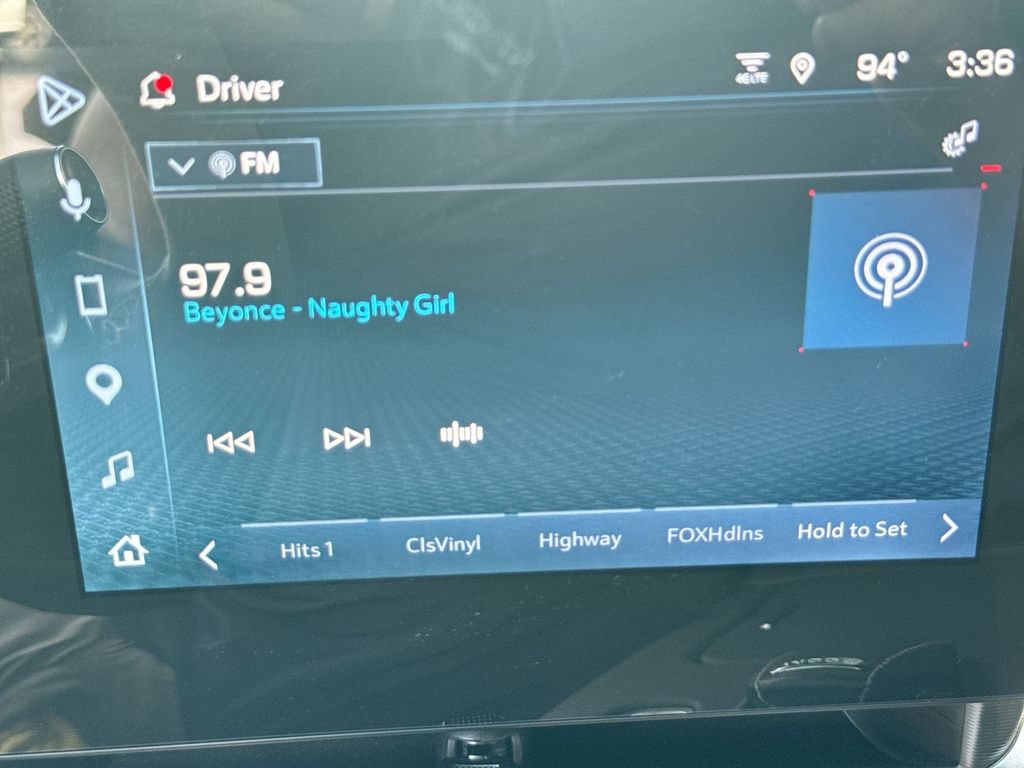 Used 2025 Chevrolet Corvette Z06 RWD image 26