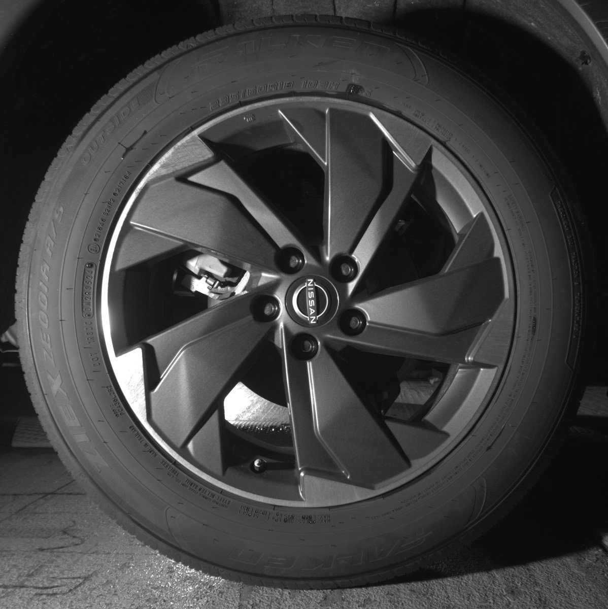 Used 2025 Nissan Rogue SV image 15