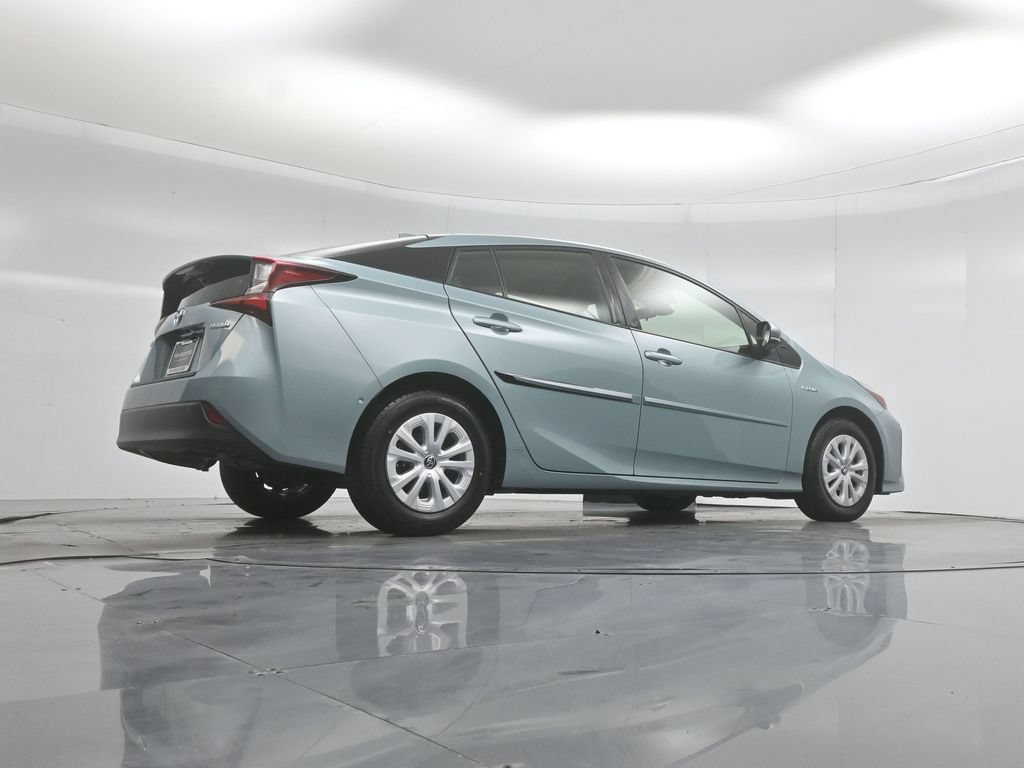 Used 2021 Toyota Prius LE FWD image 44