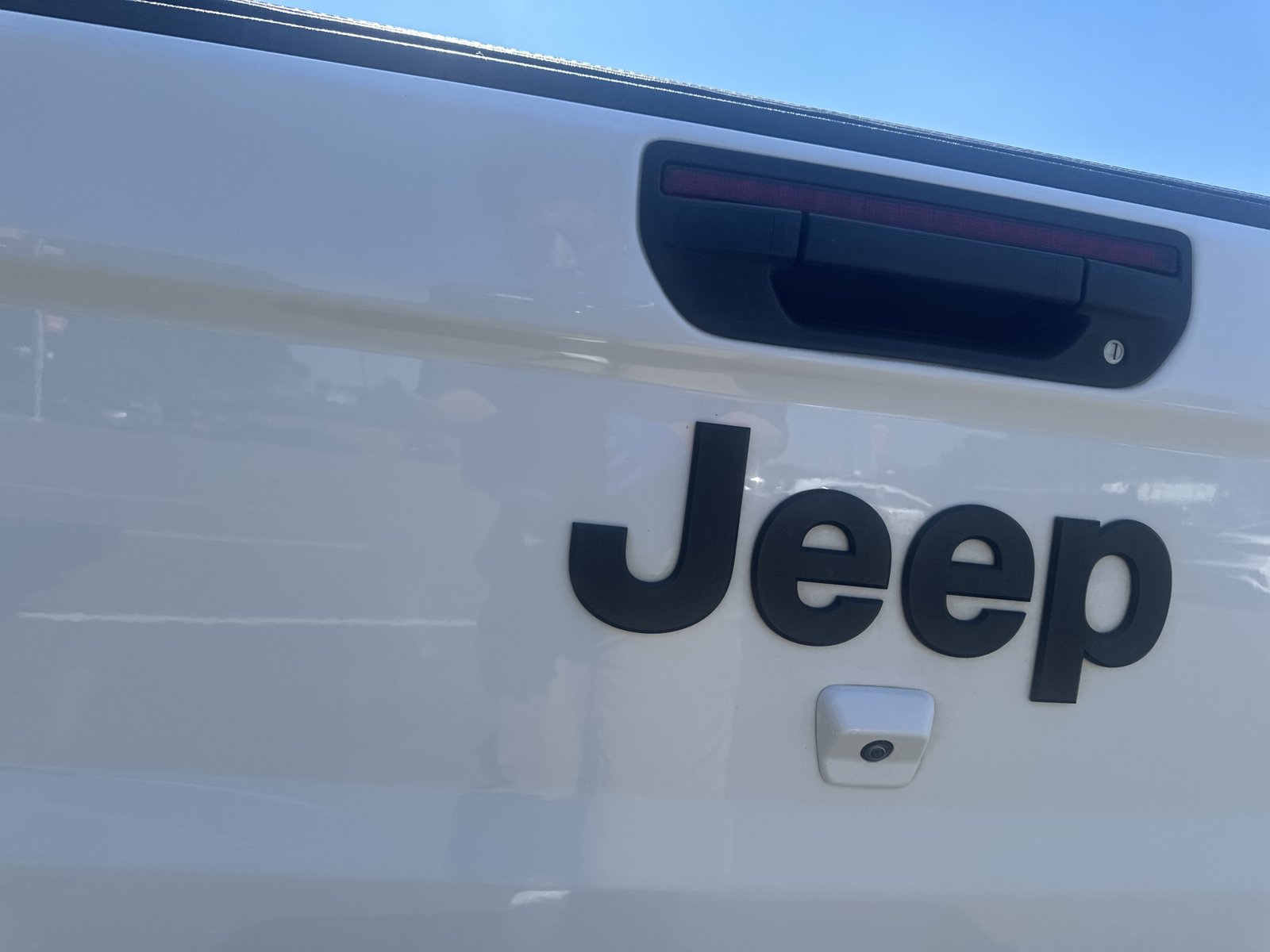 Used 2021 Jeep Gladiator Sport AWD/4WD image 26