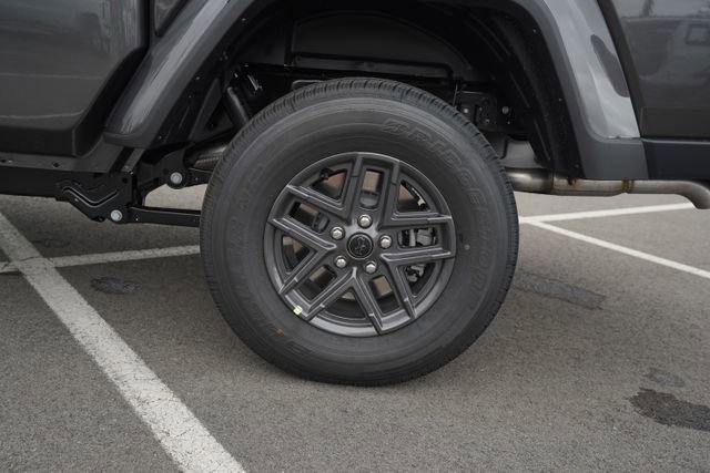 New 2025 Jeep Gladiator Sport image 41