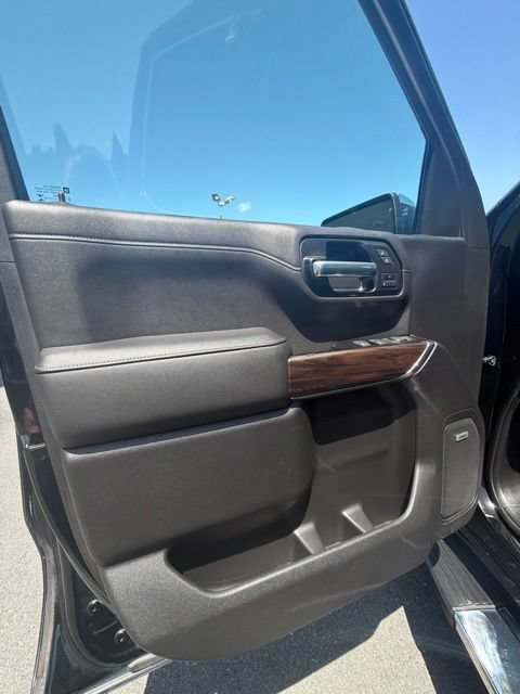 Used 2019 GMC Sierra 1500 SLT w/ SLT Premium Plus Package AWD/4WD image 10