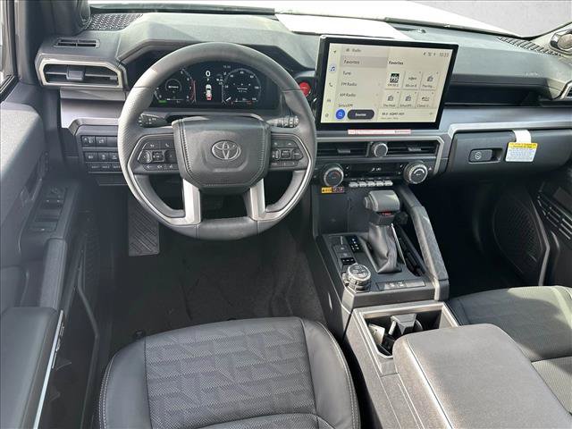 Used 2025 Toyota 4Runner TRD Off-Road Premium AWD/4WD image 10