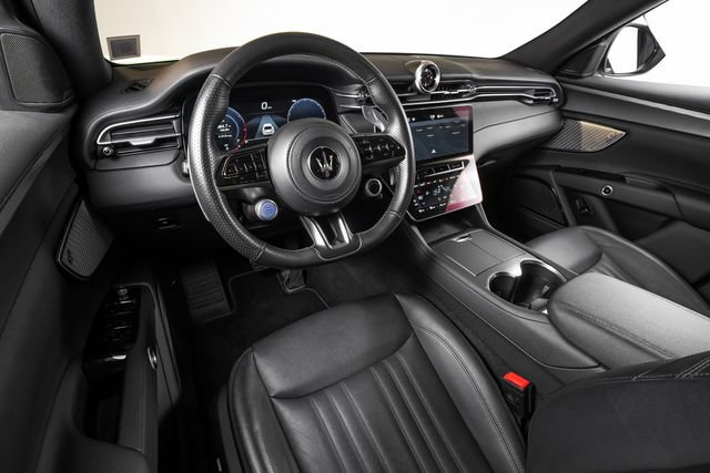 Used 2024 Maserati Grecale GT image 27