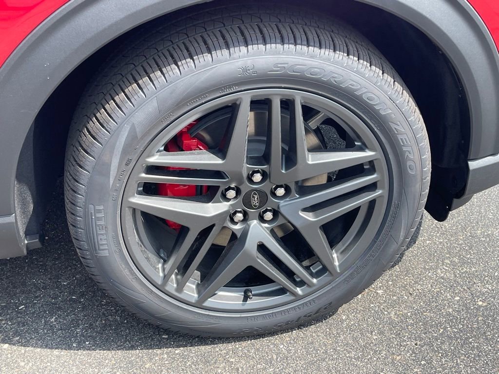 New 2025 Ford Explorer ST-Line w/ Premium Package image 31