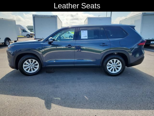 Used 2025 Toyota Grand Highlander FWD image 4