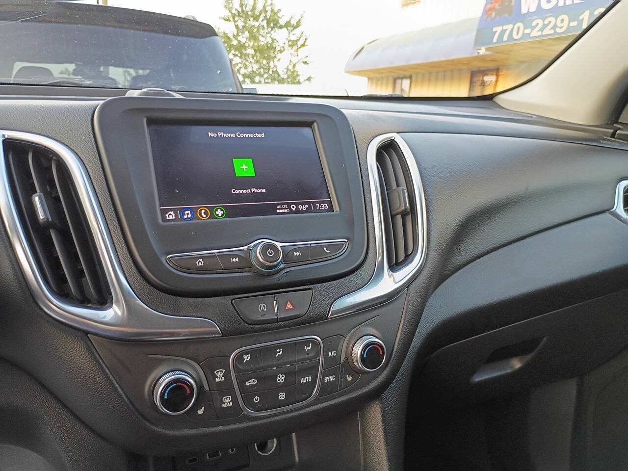 Used 2024 Chevrolet Equinox LT w/ Driver Convenience Package AWD/4WD image 17