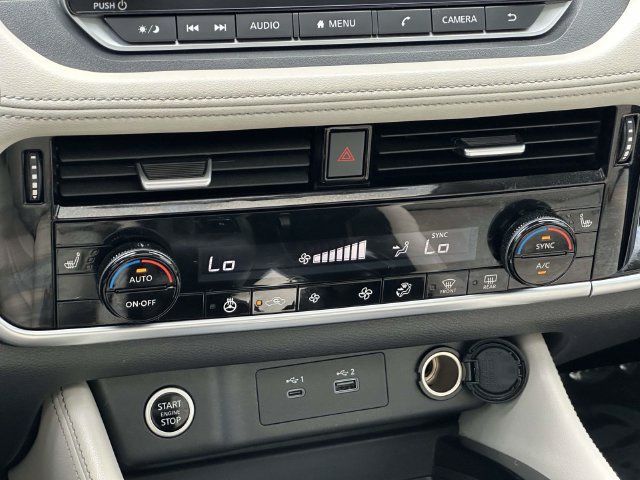 Used 2023 Nissan Rogue SL AWD/4WD image 21