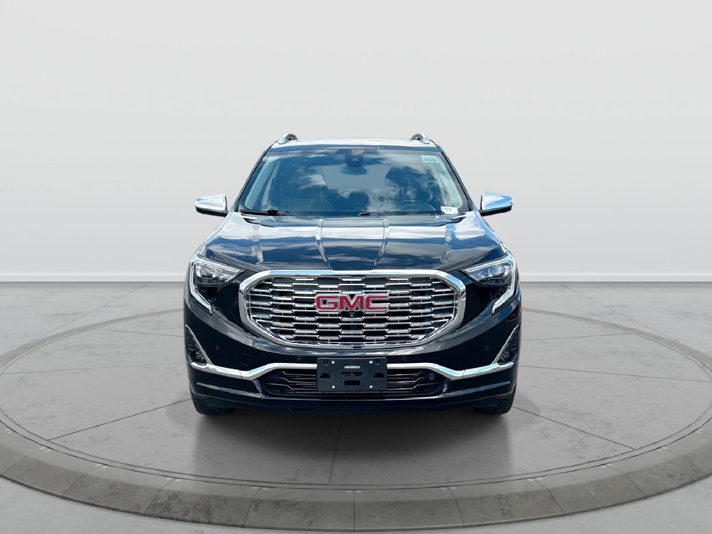 Used 2020 GMC Terrain Denali w/ GMC Pro Grade Package AWD/4WD image 3