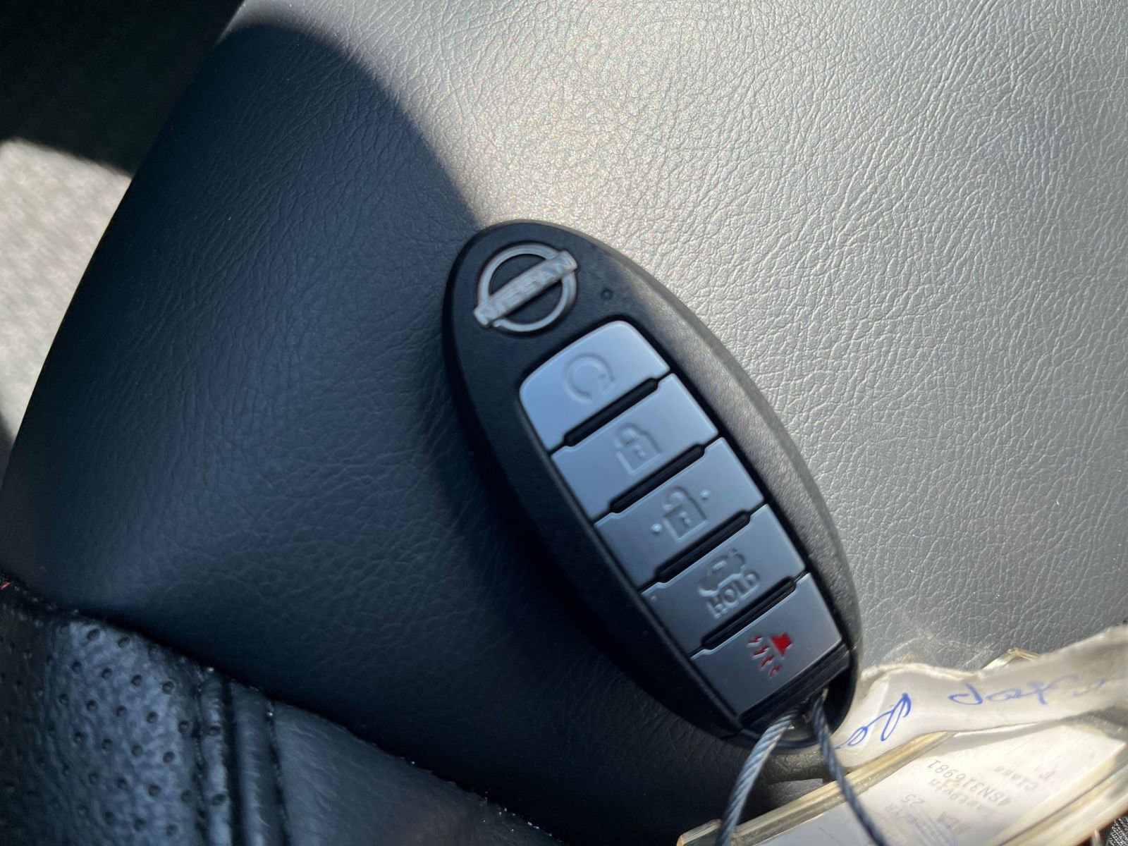 Used 2025 Nissan Altima 2.5 SR FWD image 25
