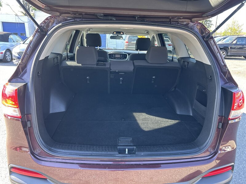 Used 2017 Kia Sorento AWD image 7