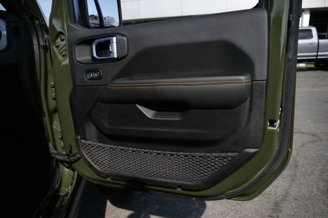 Used 2024 Jeep Wrangler Unlimited Sahara w/ Technology Group image 38