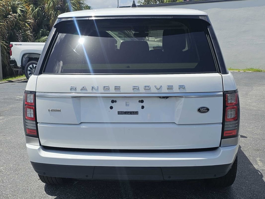 Used 2017 Land Rover Range Rover HSE image 13