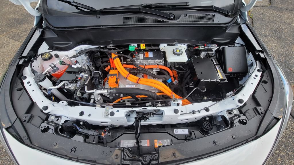 New 2027 Chevrolet Bolt LT w/ LPO, All-Weather Package FWD image 17