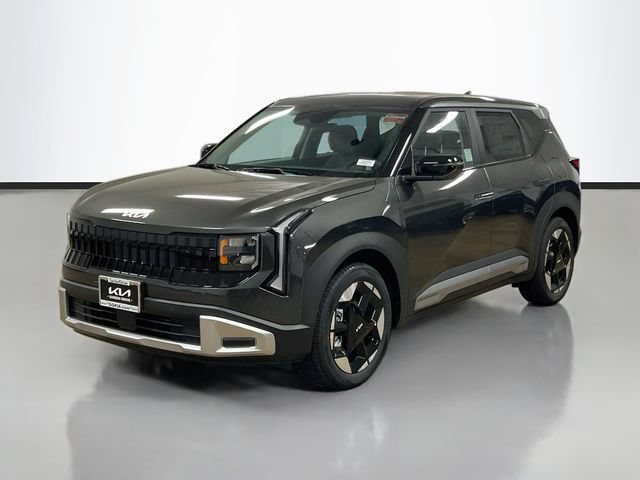 New 2027 Kia Seltos S FWD image 3