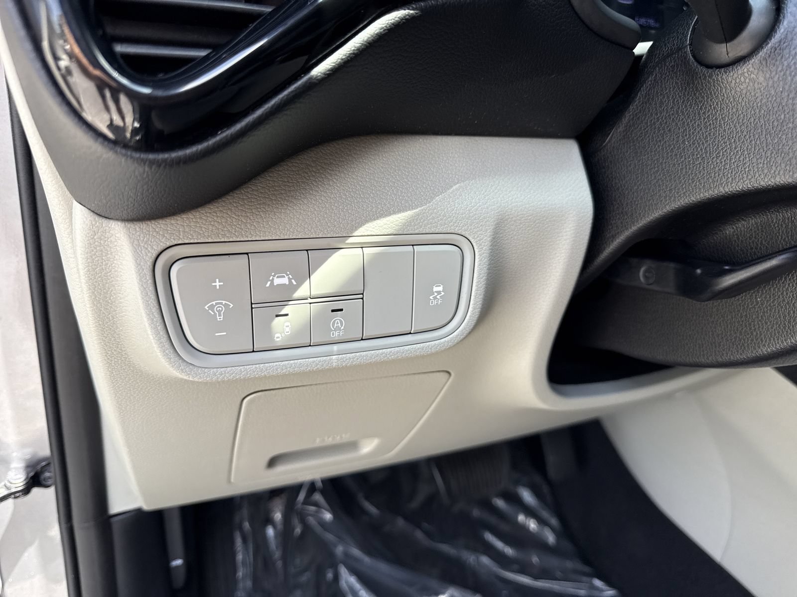 Used 2022 Kia Soul S FWD image 16
