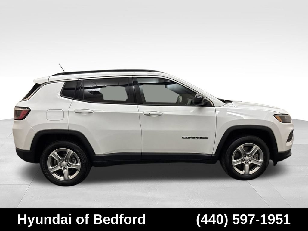 Used 2024 Jeep Compass Latitude AWD/4WD image 4