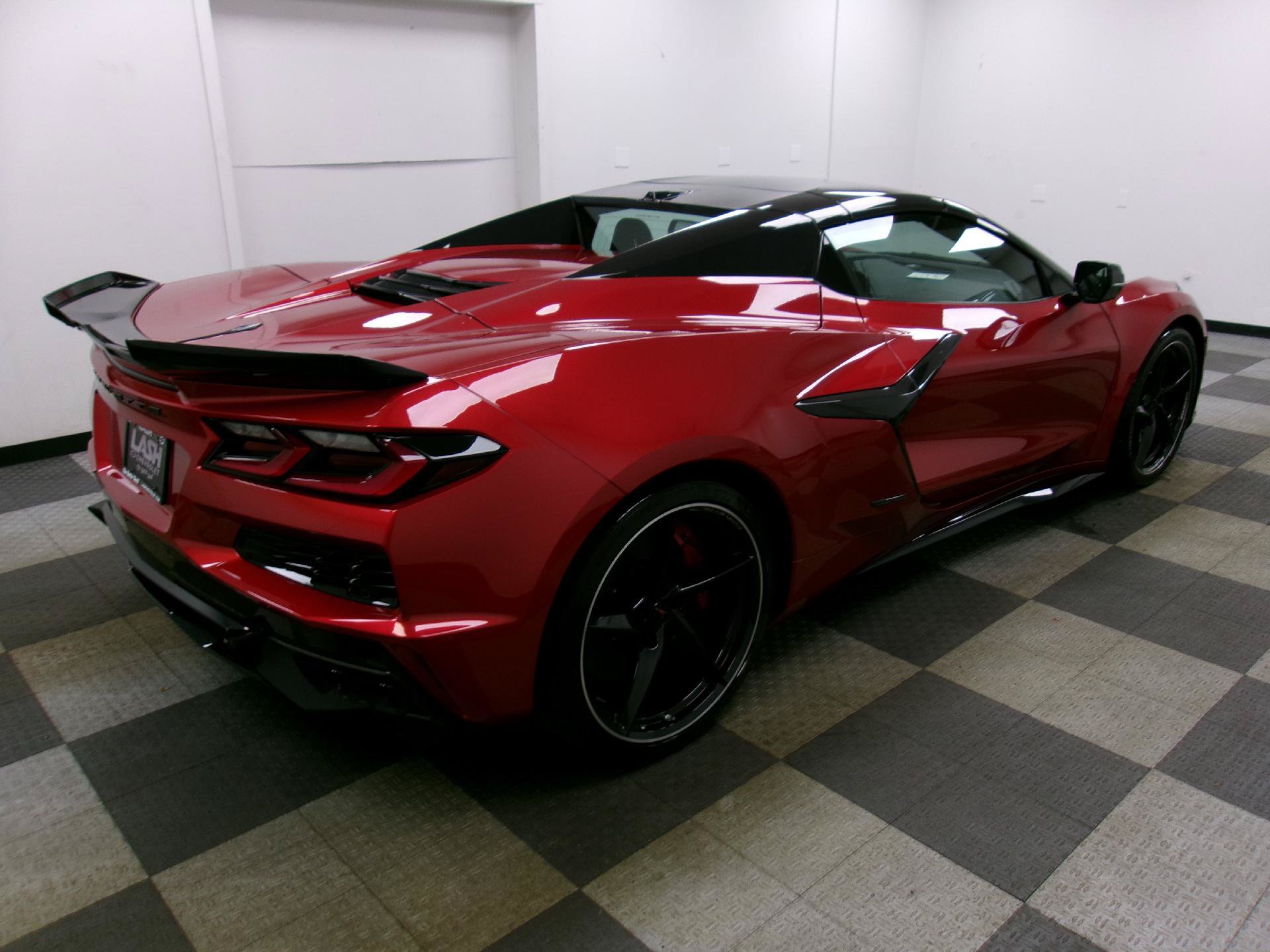 New 2026 Chevrolet Corvette E-Ray w/ Stealth Interior Trim Package AWD/4WD image 11