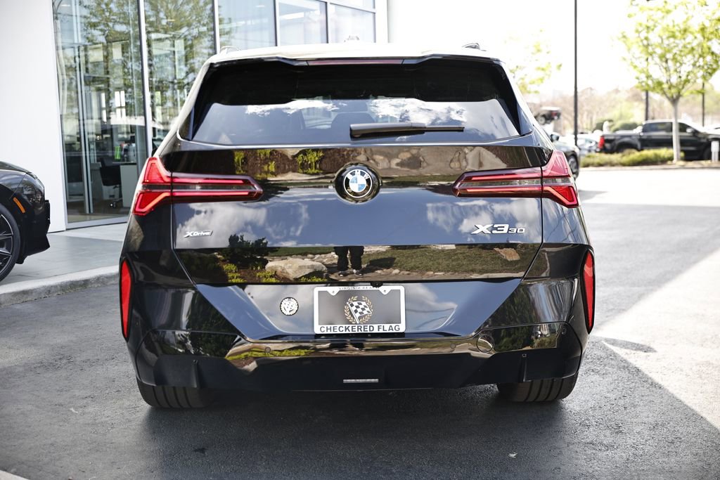 Certified 2025 BMW X3 xDrive30i w/ Premium Package image 9