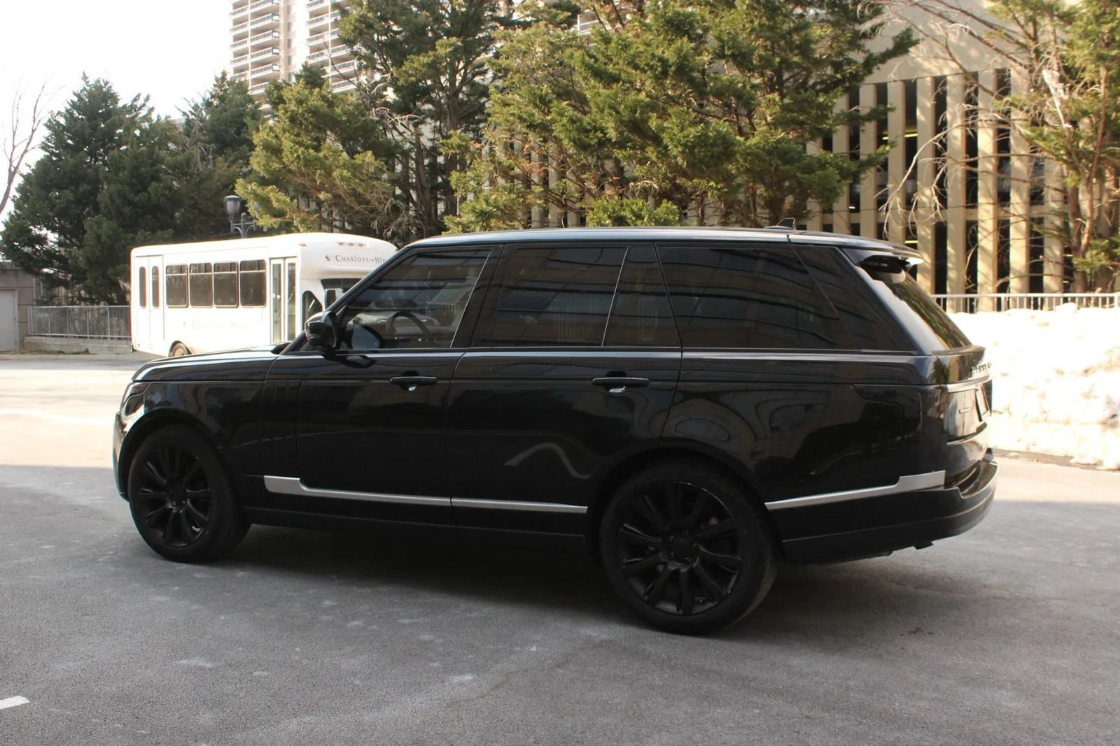 Used 2016 Land Rover Range Rover Supercharged AWD/4WD image 9