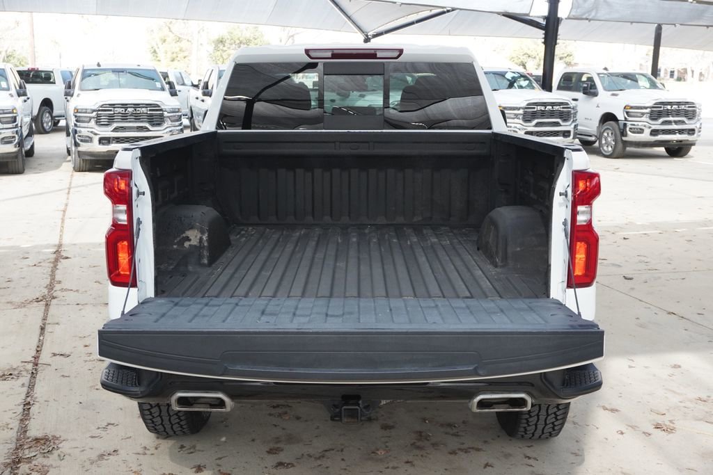 Used 2023 Chevrolet Silverado 1500 LT Trail Boss w/ Convenience Package II image 32