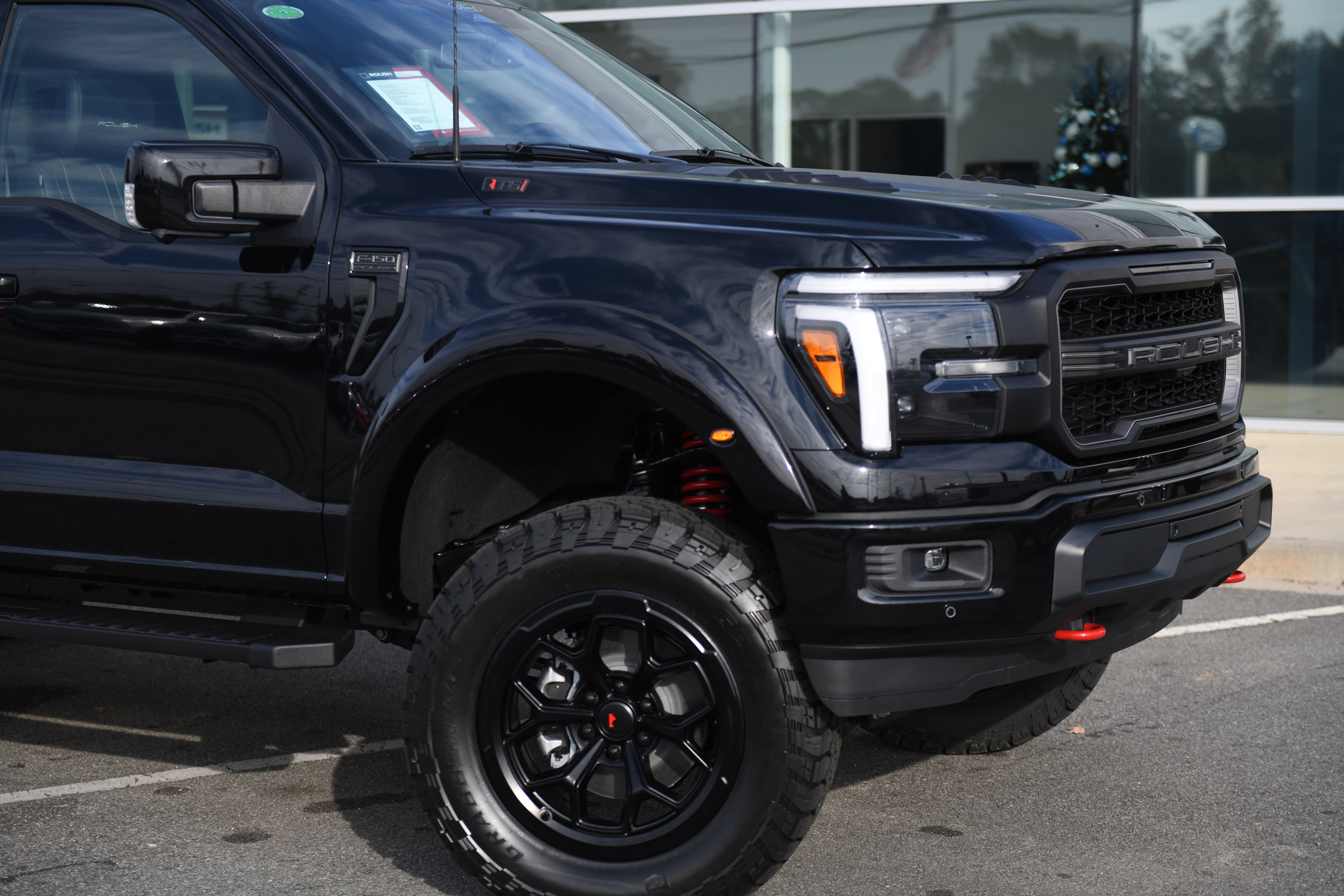 New 2025 Ford F150 Lariat w/ Equipment Group 502A High image 6