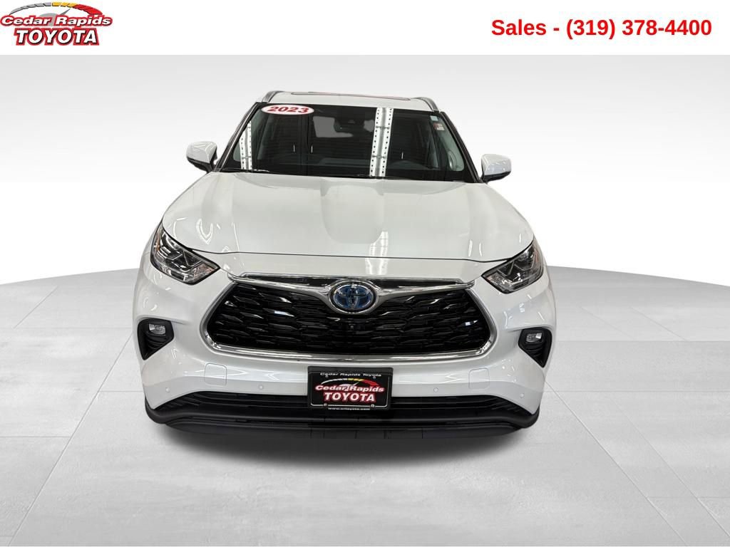 Used 2023 Toyota Highlander Limited image 9