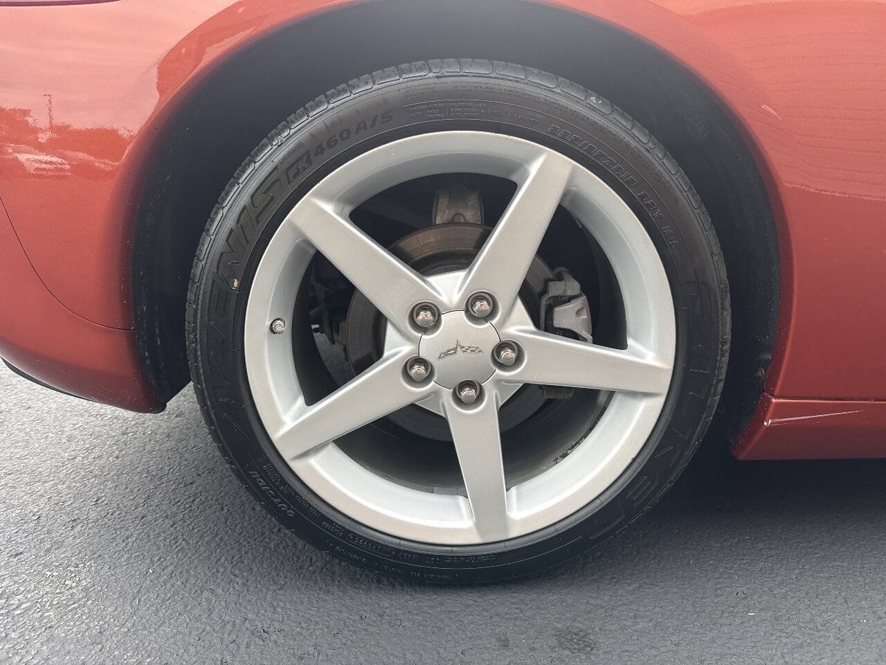 Used 2005 Chevrolet Corvette Coupe w/ Preferred Equipment Group RWD image 38