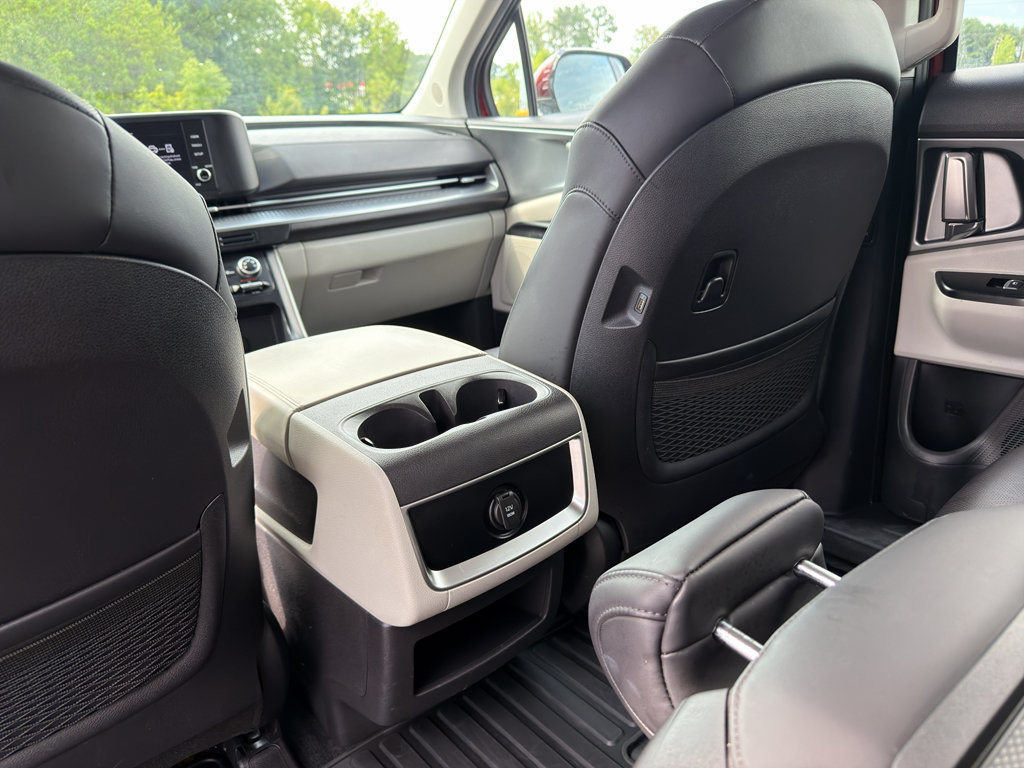 Used 2024 Kia Carnival LX FWD image 24