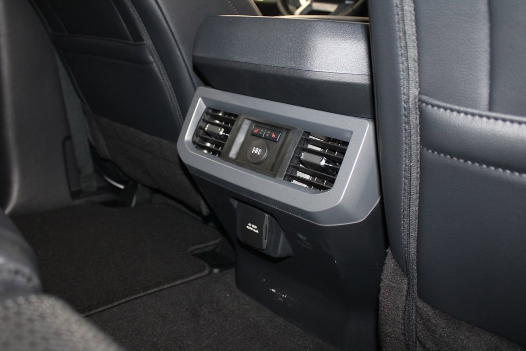 New 2025 Ford F350 Lariat w/ Lariat Ultimate Package image 32