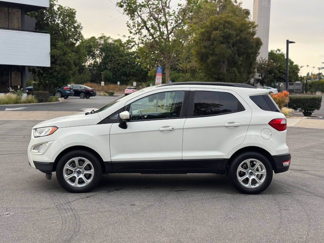 Used 2019 Ford EcoSport SE FWD image 3