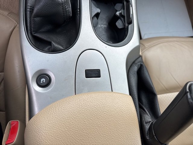 Used 2005 Chevrolet Corvette Convertible w/ Preferred Equipment Group image 19