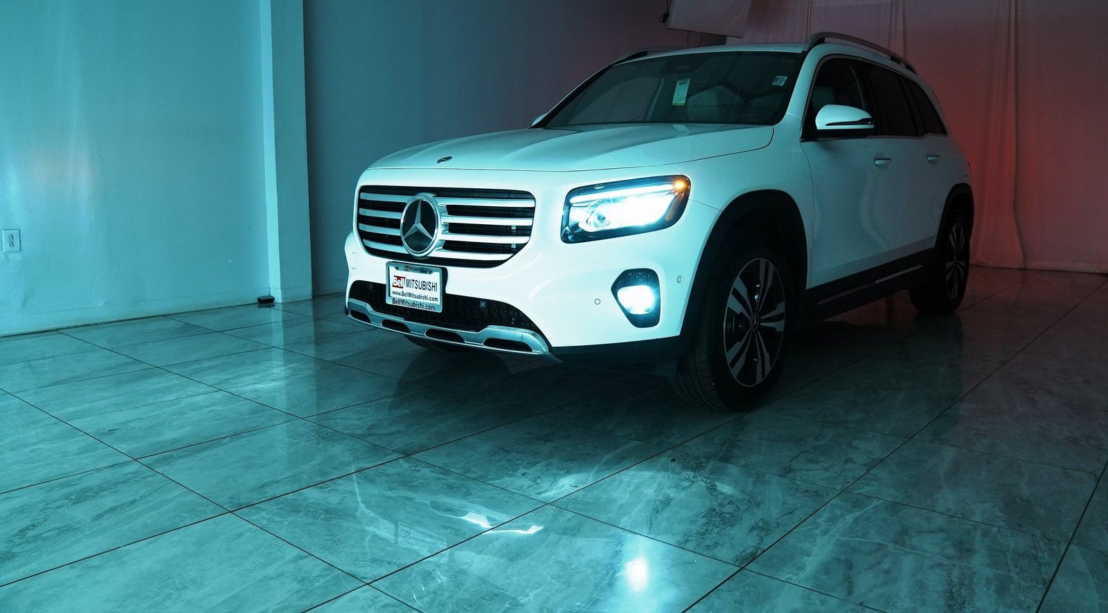 Used 2025 Mercedes-Benz GLB 250 4MATIC image 38