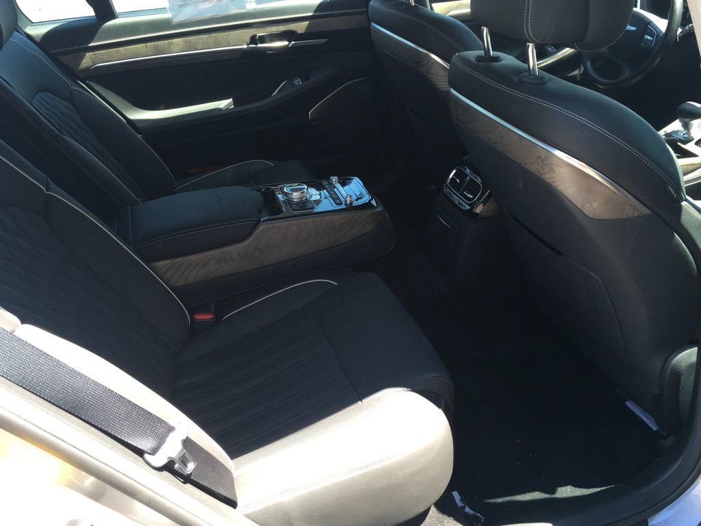 Used 2021 Genesis G90 3.3T Premium AWD/4WD image 8