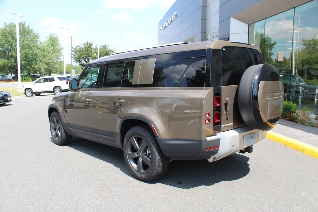 Used 2025 Land Rover Defender 130 S AWD/4WD image 10