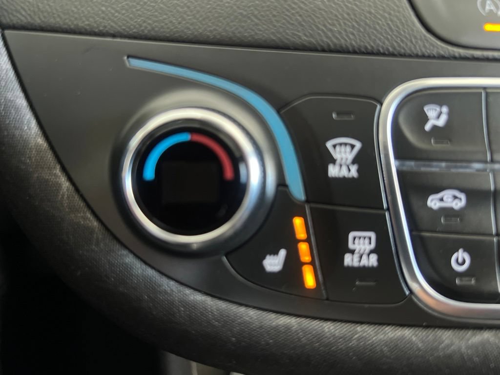 Used 2023 Chevrolet Malibu LT FWD image 55